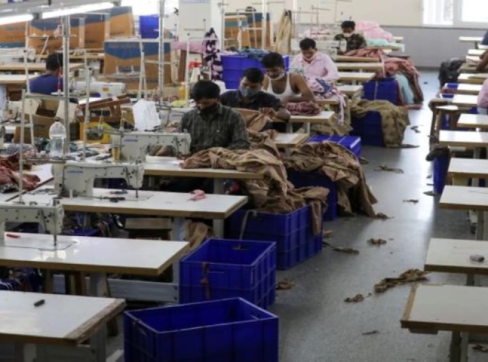 Bangladesh's apparel exports to India surge, raise concerns